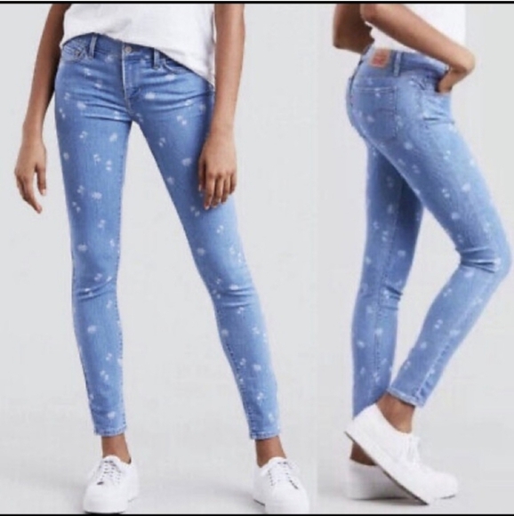 Levi's Light Blue Skinny Jeans; size 5/6 - Picture 1 of 10